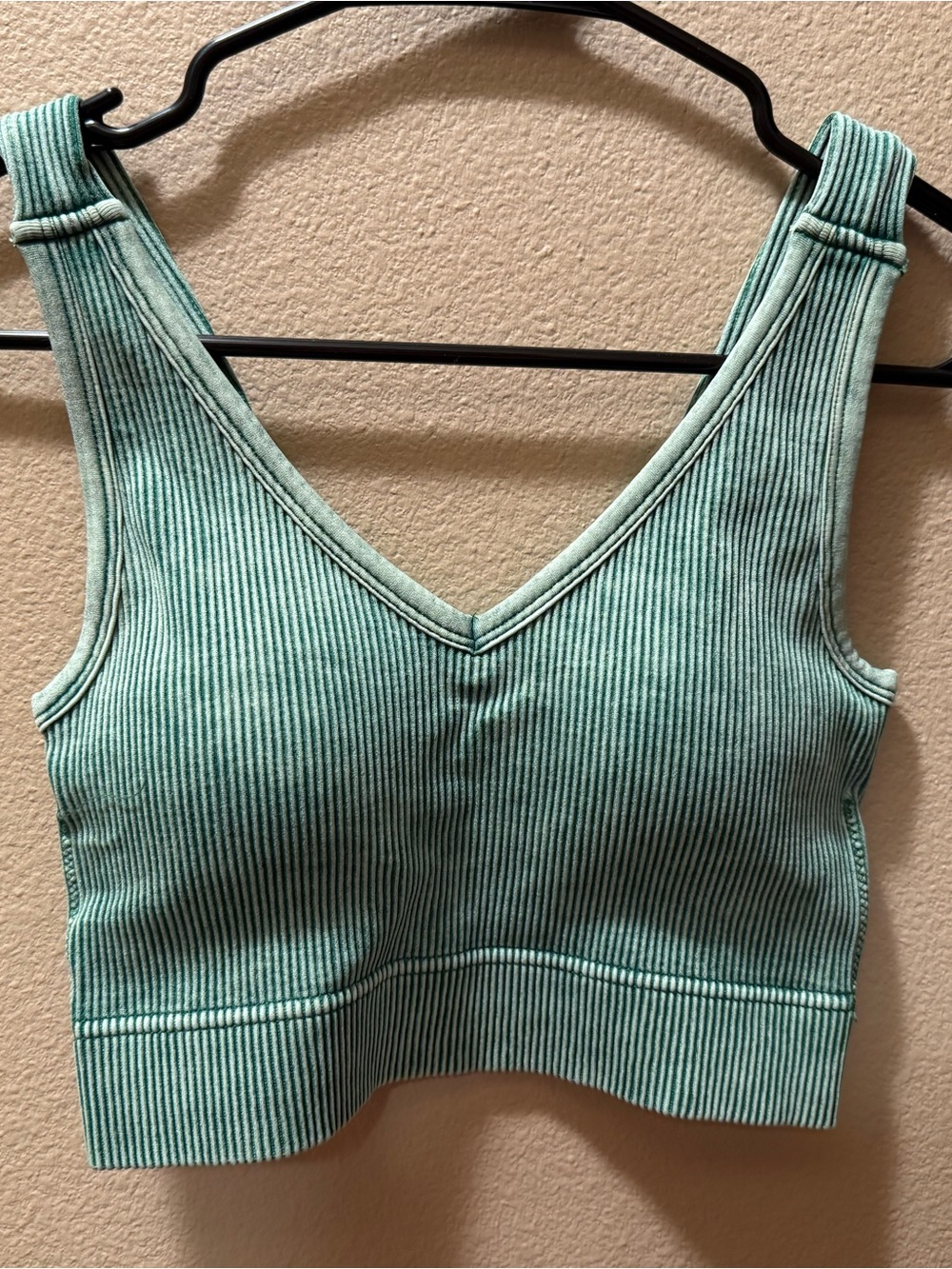 Zenana Outfitters Ribbed V-Neck Cropped Tank - Mint Green